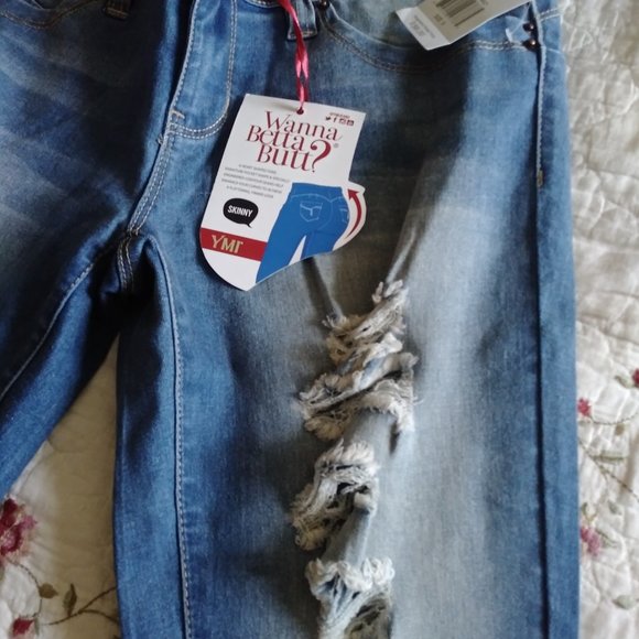 Want a Betta Butt - Picture 3 of 5